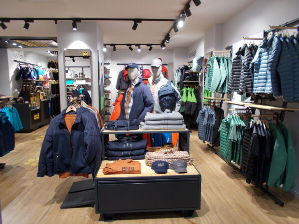 JACK WOLFSKIN STORE Darmstadt LudwigstraBe 20 JACK WOLFSKIN