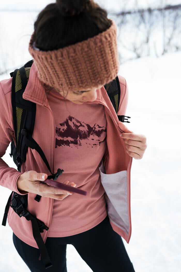 Winter WOLFSKIN JACK Women Hiking – Outfit