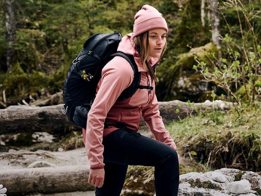 Women's trekking apparel – Buy trekking apparel – JACK WOLFSKIN