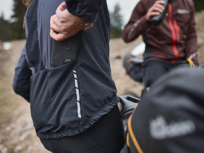 Mood image BIKING OUTFIT WOMEN
