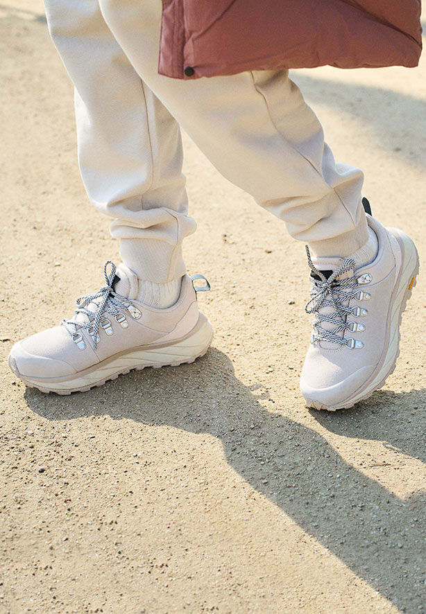 Urban hiking shoes outlet